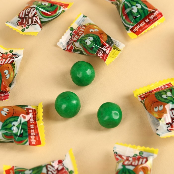 Жевательная резинка &laquo;На все случаи жизни&raquo; с начинкой, вкус: арбуз и дыня, 50 г.