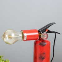 Настольная лампа "Огнетушитель" Е27 40Вт красный 25х20х10см RISALUX Настольная лампа "Огнетушитель" Е27 40Вт красный 25х20х10см RISALUX
