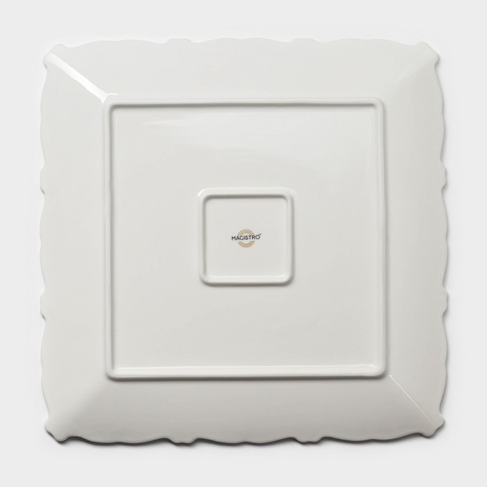 Тарелка фарфоровая пирожковая Magistro Kingdom, 30&times;2,2 см