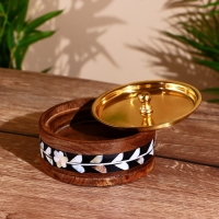 Миска деревянная 13 см, с крышкой Миска деревянная 13 см, с крышкой