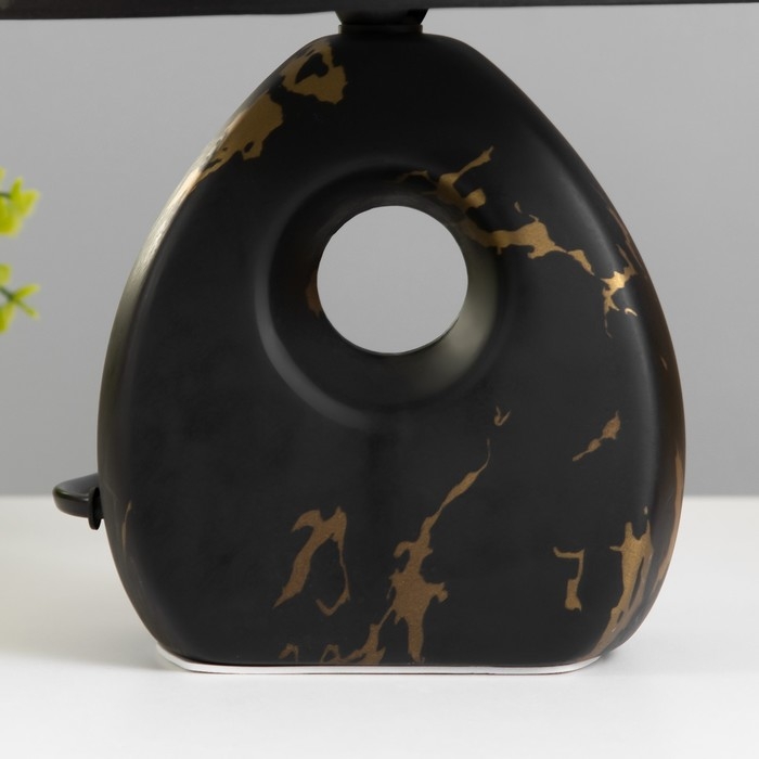 Настольная лампа "Аморет" E14 40Вт черный-золото 20х20х30 см RISALUX