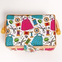 Шкатулка для рукоделия "Рукодельница" 10х13х19,5 см Шкатулка для рукоделия "Рукодельница" 10х13х19,5 см