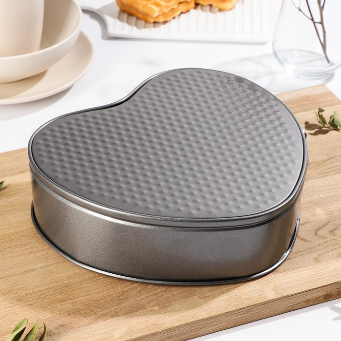 Форма для выпечки Доляна «Элин. Сердце», 25,5×23,5×6,6 см, съёмное дно, антипригарное покрытие, цвет чёрный Форма для выпечки Доляна «Элин. Сердце», 25,5×23,5×6,6 см, съёмное дно, антипригарное покрытие, цвет чёрный