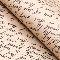 Бумага упаковочная крафт, черная-рукопись, 0,67 х 10 м Бумага упаковочная крафт, черная-рукопись, 0,67 х 10 м