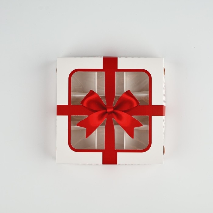 Коробка для конфет «Подарок», 14.7 х 14.7 х 3.5 см Коробка для конфет «Подарок», 14.7 х 14.7 х 3.5 см