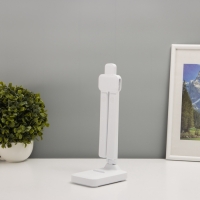 Светильник настольный с подставкой под телефон "Дуо" 8Вт LED USB 2700-6500К белый Светильник настольный с подставкой под телефон "Дуо" 8Вт LED USB 2700-6500К белый