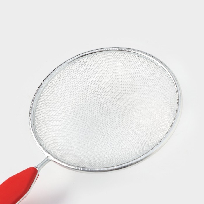 Сито для просеивания Доляна «Хозяюшка», d=12 см, цвет красный Сито для просеивания Доляна «Хозяюшка», d=12 см, цвет красный