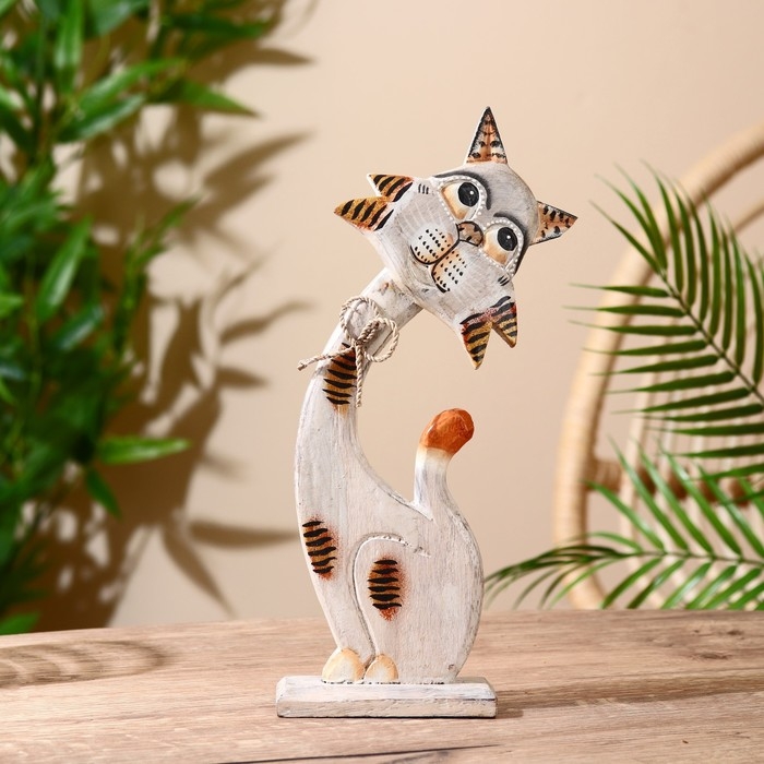 Сувенир на подставке "Кошечка" дерево 14х4,5х30 см