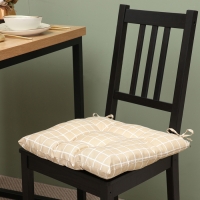 Сидушка на стул Этель "Клетка" цв.бежевый, 40х40 см, 100% п/э Сидушка на стул Этель "Клетка" цв.бежевый, 40х40 см, 100% п/э