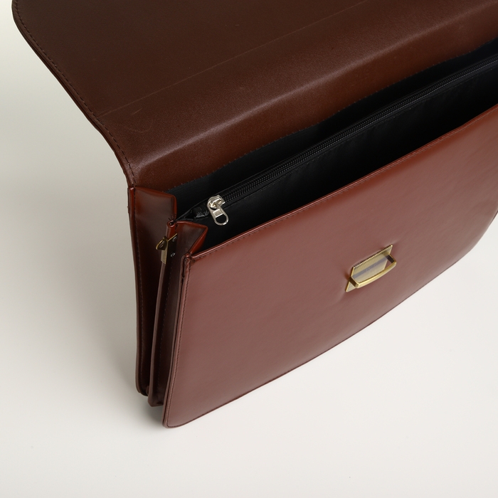 Сумка мужская деловая на клапане, цвет коричневый Сумка мужская деловая на клапане, цвет коричневый