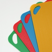 Доска разделочная противоскользящая гибкая Доляна, 38×29 см, цвет МИКС Доска разделочная противоскользящая гибкая Доляна, 38×29 см, цвет МИКС