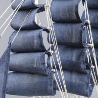 Корабль сувенирный средний &laquo;Калева&raquo;, борта синие с белой полосой, паруса синие, 30х7х32 см