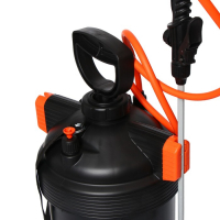 Опрыскиватель помповый, 5 л, термоусадка, пластиковый брандспойт, &laquo;Жук&raquo;