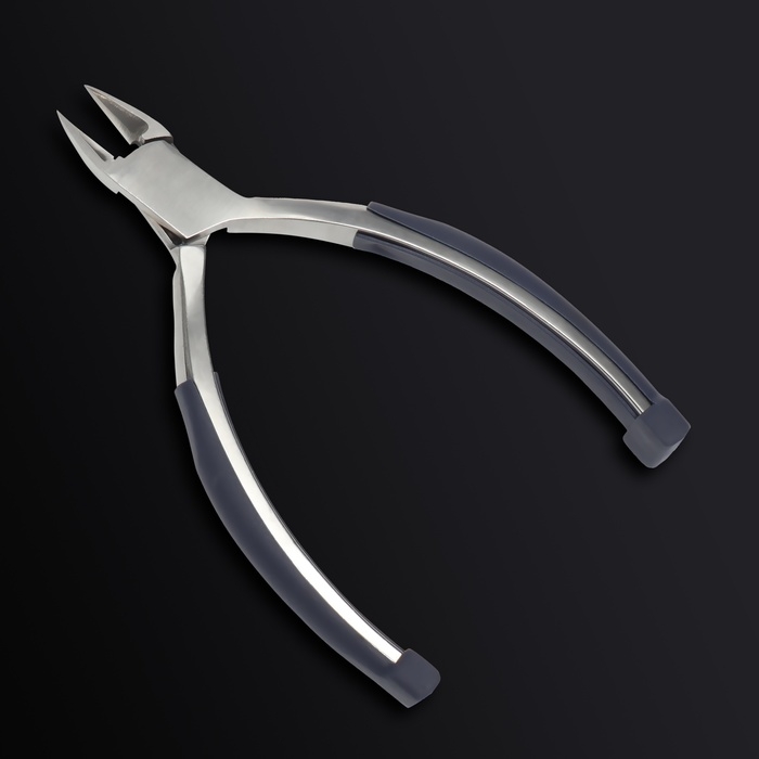 Кусачки педикюрные «Premium», скрытая пружина, прорезиненные ручки, 12,3 см, длина лезвия - 13 мм, цвет серебристый/серый Кусачки педикюрные «Premium», скрытая пружина, прорезиненные ручки, 12,3 см, длина лезвия - 13 мм, цвет серебристый/серый