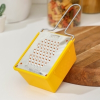 Тёрка плоская с контейнером &laquo;Морковная&raquo;, цвет МИКС