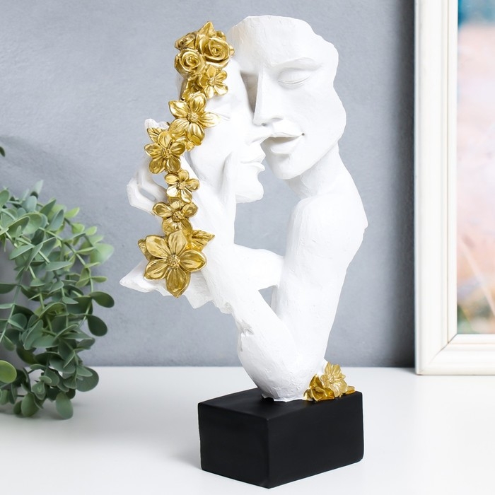 Сувенир полистоун бюст Сувенир полистоун бюст "Пара - Страсть. Цветы" белый с золотом 6,5х18,5х30,5 см