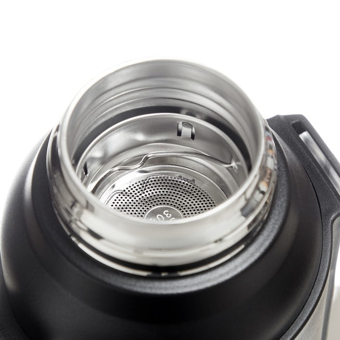 Термос, 1.2 л, Движение Термос, 1.2 л, Движение "Мастер К", сохраняет тепло 48 ч, с кружкой, черный