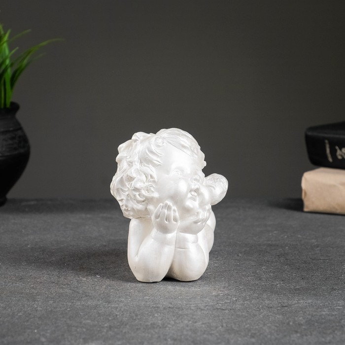 Фигура Фигура "Ангел лежит на ладошках" перламутровый, 12х16х10см