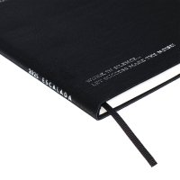 Еженедельник датир 2025г мягк обл иск кож А6+ 80л ESCALADA, тис ф, кр бл 70 г/м&sup2;, чёрный