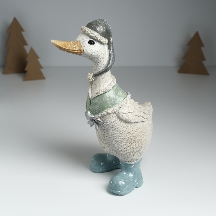 Сувенир полистоун "Гусь в длинном колпаке и накидке" 9х13х28 см