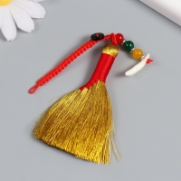 Подвеска текстиль "Золотая метла с клыком. Иероглиф - Счастье" 14,5 см Подвеска текстиль "Золотая метла с клыком. Иероглиф - Счастье" 14,5 см