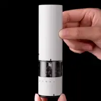 Электрическая мельница для специй HuoHou Electric Mini Grinder Rechargable, белая Электрическая мельница для специй HuoHou Electric Mini Grinder Rechargable, белая