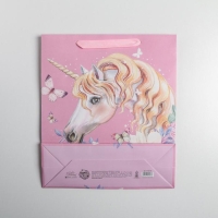 Пакет подарочный ламинированный вертикальный, упаковка, &laquo;Единорог&raquo;, M 26 х 30 х 9 см