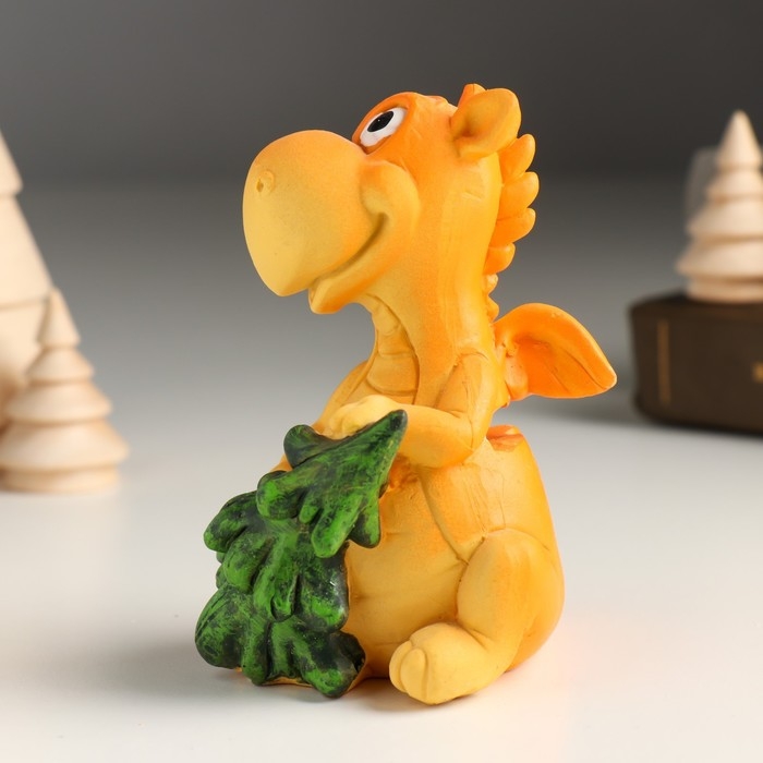 Копилка полистоун "Дракон Добряк с подарком" МИКС 8х6,5х10 см