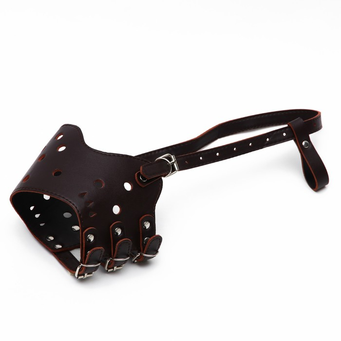 Намордник из прессованной кожи регулируемый, №5, ДН 9,3 см, ОМ 32-40 см, коричневый Намордник из прессованной кожи регулируемый, №5, ДН 9,3 см, ОМ 32-40 см, коричневый