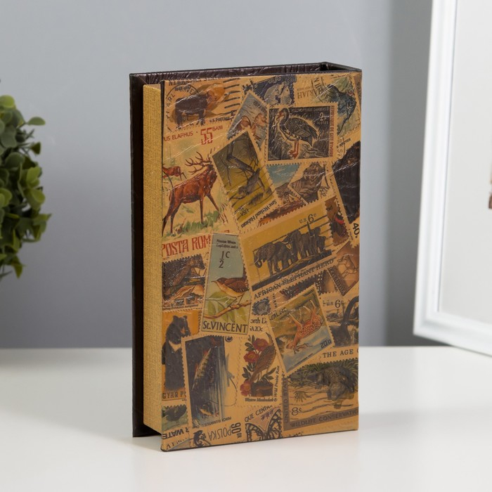 Сейф-книга дерево "Коллекция почтовых марок" кожзам 21х13х5 см