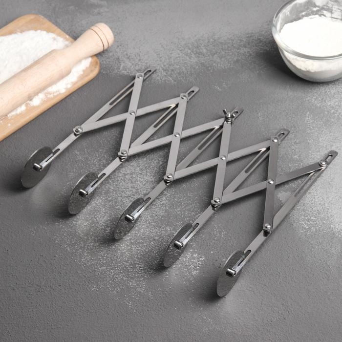 Тесторезка растяжимая Доляна, 5 дисков, 24,5&times;5 см