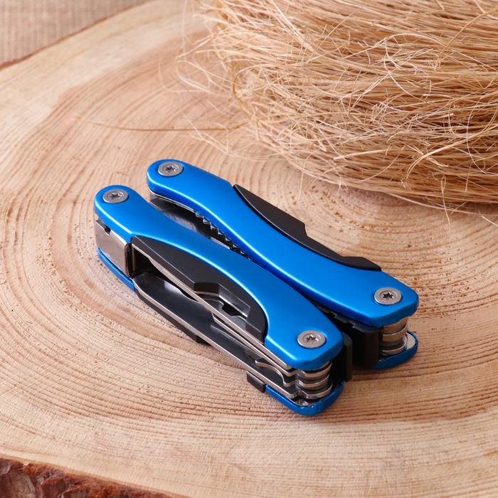 Мультитул 14в1 с плоскогубцами Мультитул 14в1 с плоскогубцами