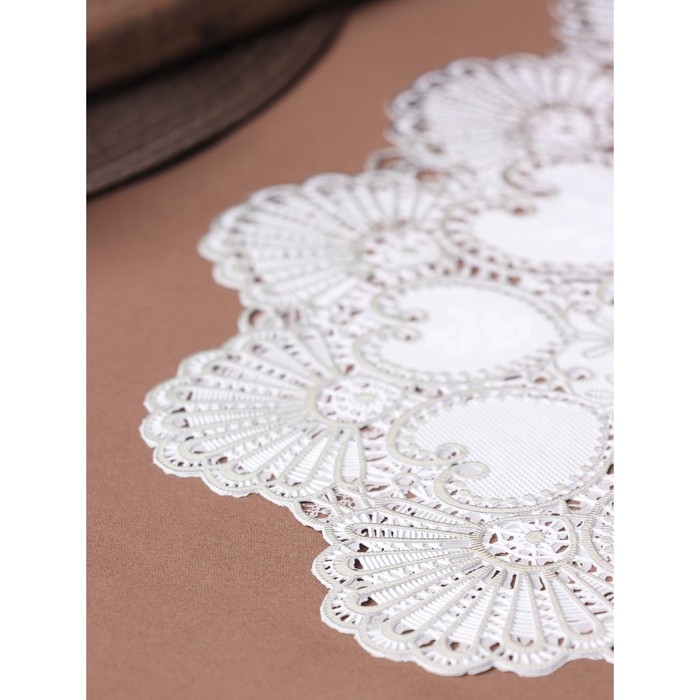 Салфетки сервировочные на стол Доляна &laquo;Листья&raquo;, 46&times;30 см, 4 шт, ПВХ, цвет серебряный