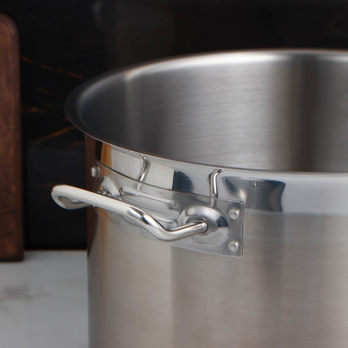 Кастрюля, 15 л, d=31.5 см, h=21 см, капсульное дно, индукция Кастрюля, 15 л, d=31.5 см, h=21 см, капсульное дно, индукция