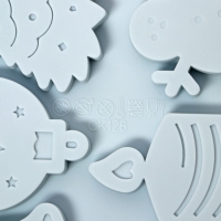 Форма для шоколада новогодняя Доляна «Новый год», силикон, 18,5×12,8×0,5 см, 8 ячеек, цвет серый Форма для шоколада новогодняя Доляна «Новый год», силикон, 18,5×12,8×0,5 см, 8 ячеек, цвет серый