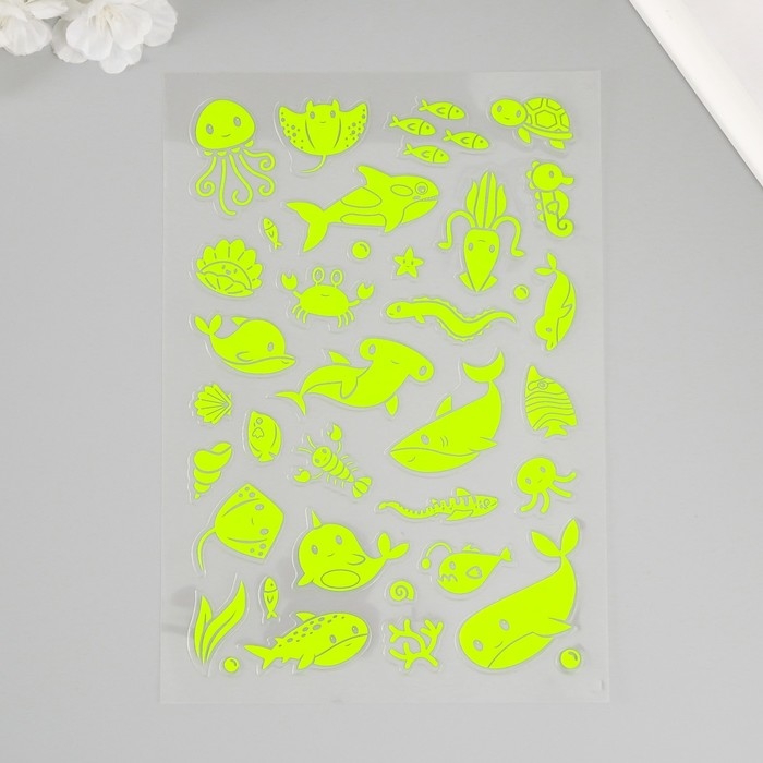 Наклейка пластик фосфорная "Морские жители" МИКС 27х15,5 см