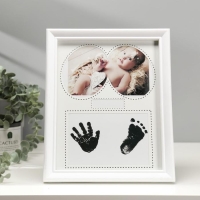 Фоторамка 10х15 см с штемп.подушкой "Малыш" белая 28х24 см Фоторамка 10х15 см с штемп.подушкой "Малыш" белая 28х24 см