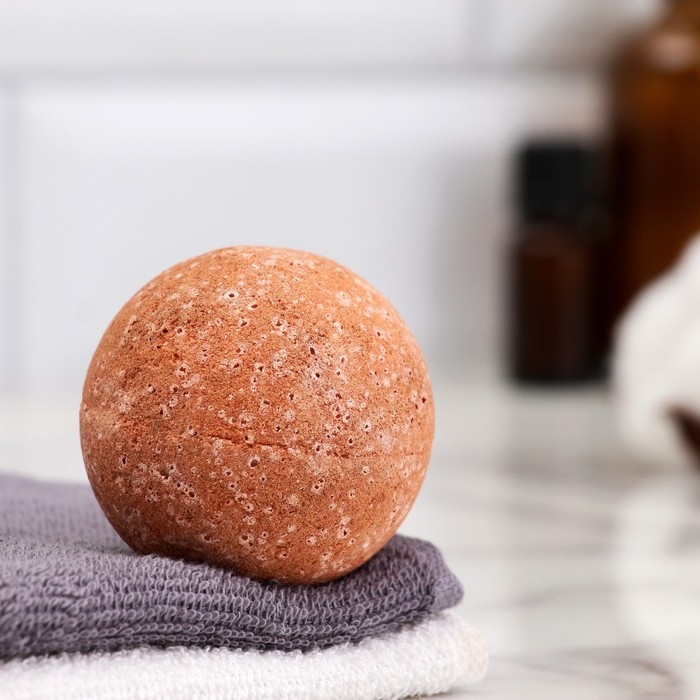 Бомбочка для ванны с шиммером Бомбочка для ванны с шиммером "Добропаровъ" древесные ноты и пачули, 110 гр, коричневый