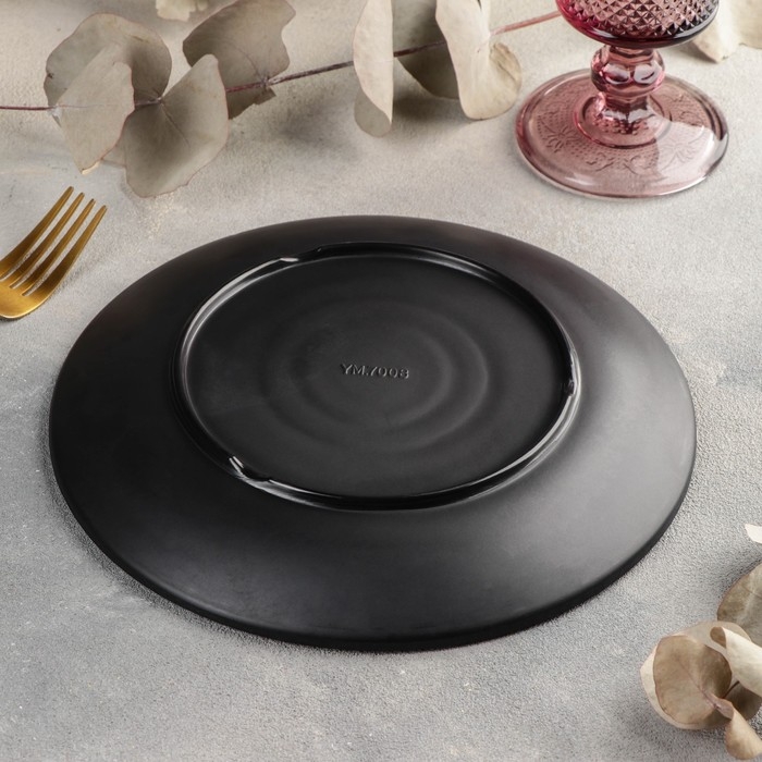 Тарелка пластиковая &laquo;Чёрный Восток&raquo;, d=21 см, цвет чёрный