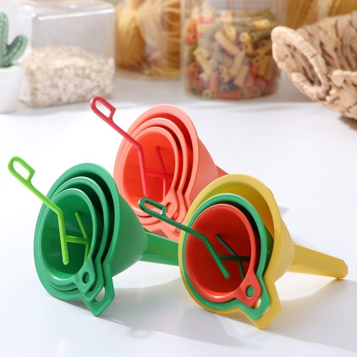 Воронки на подвеске Комфорт Плюс, набор 3 шт, цвет МИКС Воронки на подвеске Комфорт Плюс, набор 3 шт, цвет МИКС