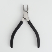 Кусачки педикюрные, скрытая пружина, прорезиненная ручка, 11 см, длина лезвия - 12 мм, цвет серебристый/чёрный Кусачки педикюрные, скрытая пружина, прорезиненная ручка, 11 см, длина лезвия - 12 мм, цвет серебристый/чёрный