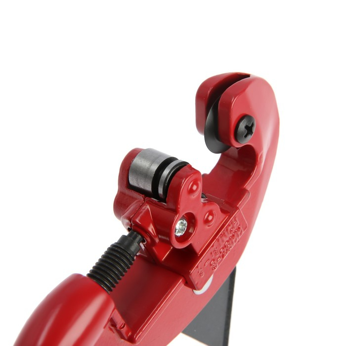 Труборез ЛОМ, по цветным металлам, 3 - 28 мм Труборез ЛОМ, по цветным металлам, 3 - 28 мм