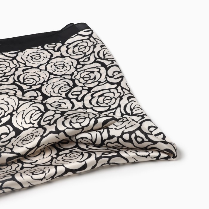 Платок женский MINAKU р-р 70*70 см, цв. черный Платок женский MINAKU р-р 70*70 см, цв. черный