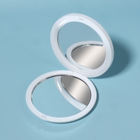 Зеркало складное «Ромашки», d = 7 см, с увеличением, цвет МИКС Зеркало складное «Ромашки», d = 7 см, с увеличением, цвет МИКС