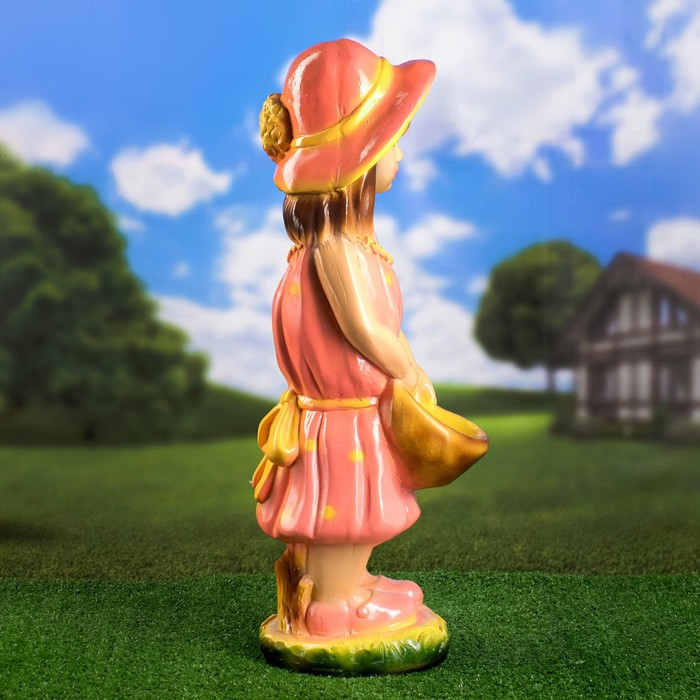 Садовая фигура Садовая фигура "Девочка с корзиной большая" 20х24х65см микс
