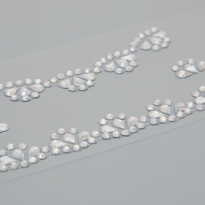 Наклейка пластик стразы "Цветное ожерелье" МИКС 11,6х18 см