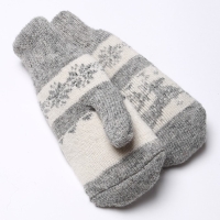 Новый год. Варежки женские шерстяные &laquo;Олень со снежинкой&raquo;, цвет светло-серый/белый, размер 20-22