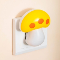 Ночник "Грибок малый" LED от сети 220В МИКС 7,5х7,5х7 см RISALUX Ночник "Грибок малый" LED от сети 220В МИКС 7,5х7,5х7 см RISALUX