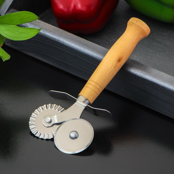 Нож для пиццы и теста двойной Доляна &laquo;Классик&raquo;, 16 см, цвет бежевый