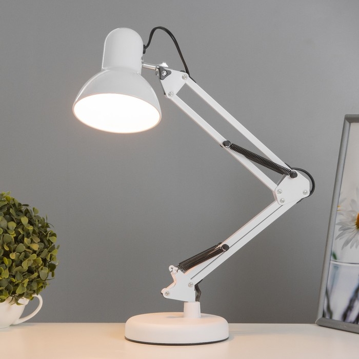 Настольная лампа Настольная лампа "Уникум" Е27 15Вт белый 14,5х15х57 см